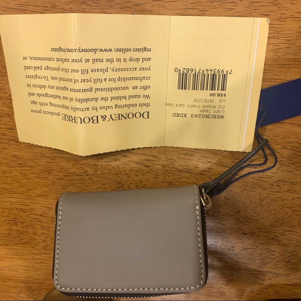 Zip around credit card case
